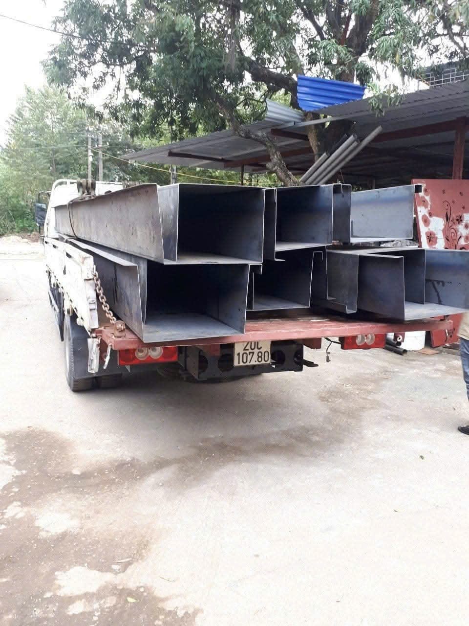 Inox phế liệu từ công trình