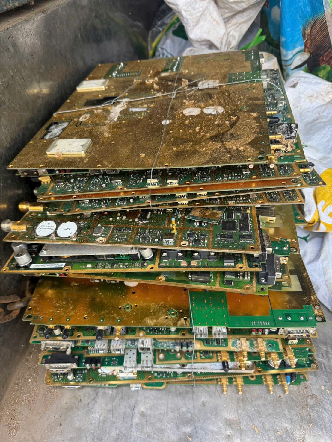thu mua PCB phế liệu