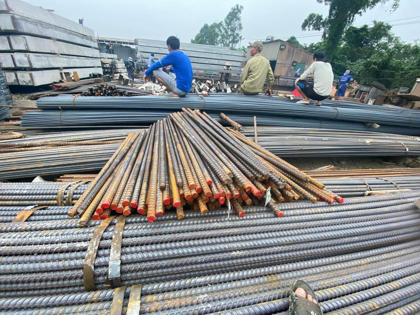 Thu mua sắt vụn tận nơi